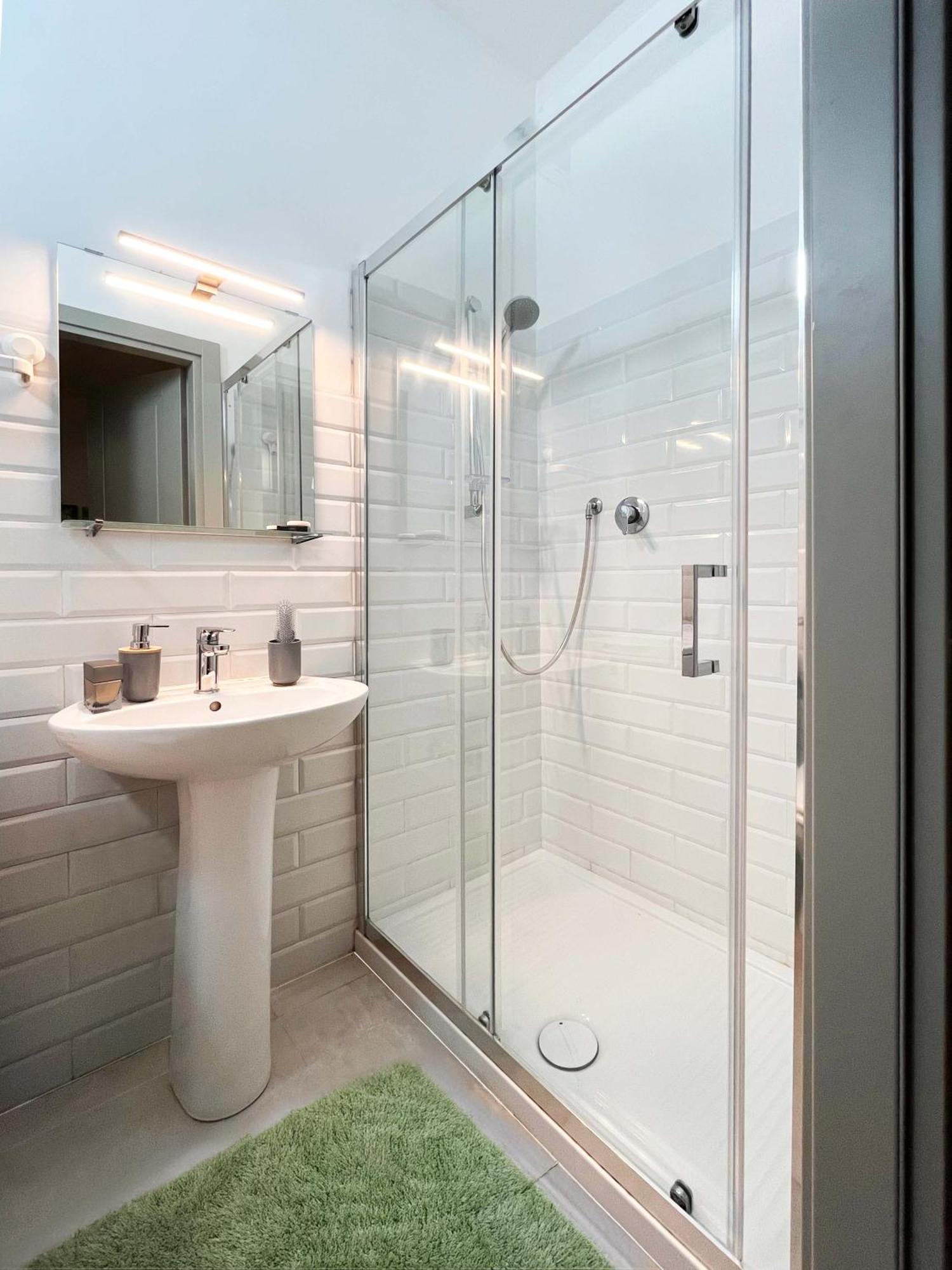Casa Mariolina, Brand New Refurbished 2 Bed In The Historical Center